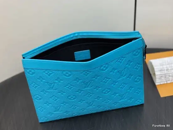 First bag VOYAGE-27*21*6CM VUITTON LOUIS POCHETTE 0617